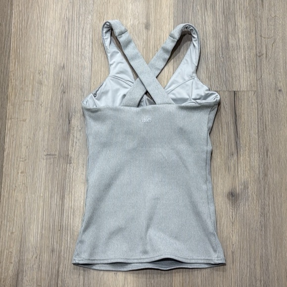 Alo Tank - Picture 2 of 3